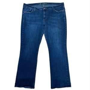 Old Navy The Sweetheart Jeans Straight 18 Regular Mom EXCELLENT USED CONDITION
